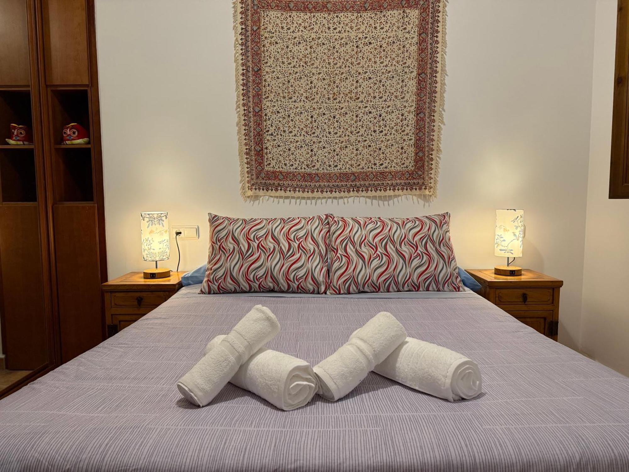Charming Albaicin Patio Flat Free Onsite Parking Appartement Granada Buitenkant foto